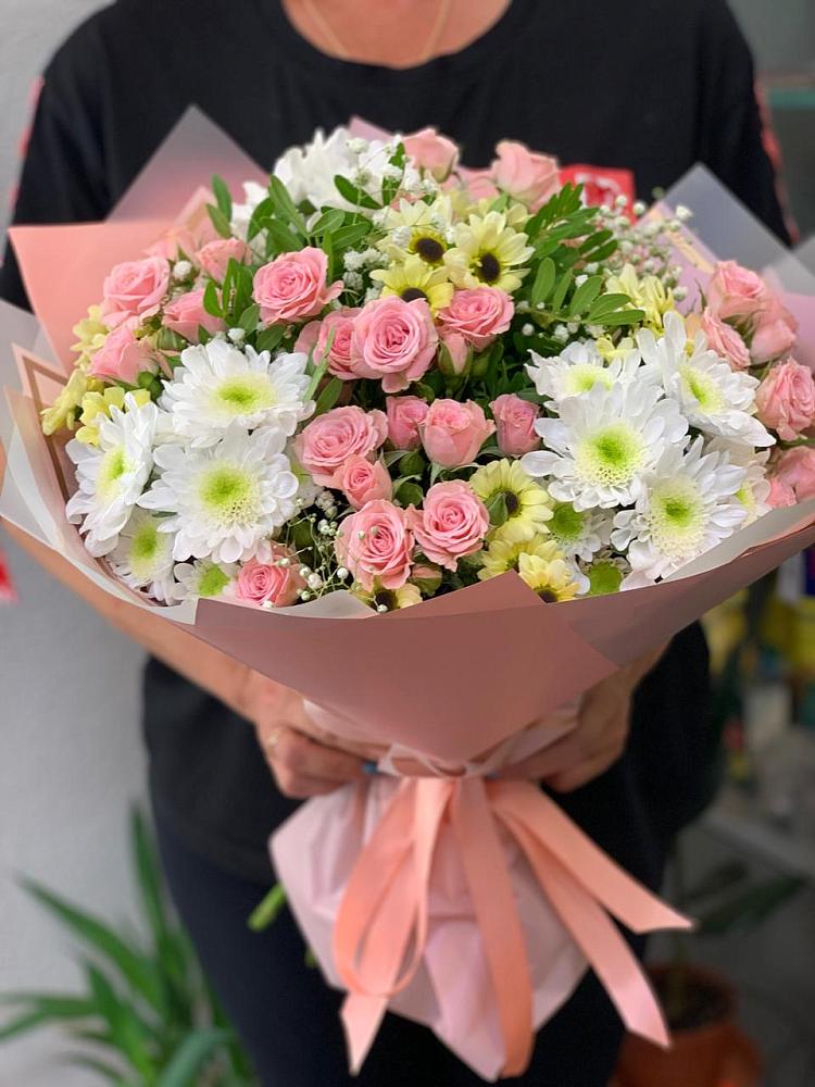 Букет цветов из: Розы и Хризантемы в Новоселицком