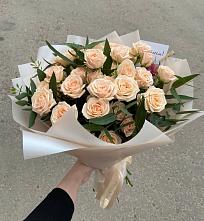 Букет Кремовые розы Латте в Новоселицком