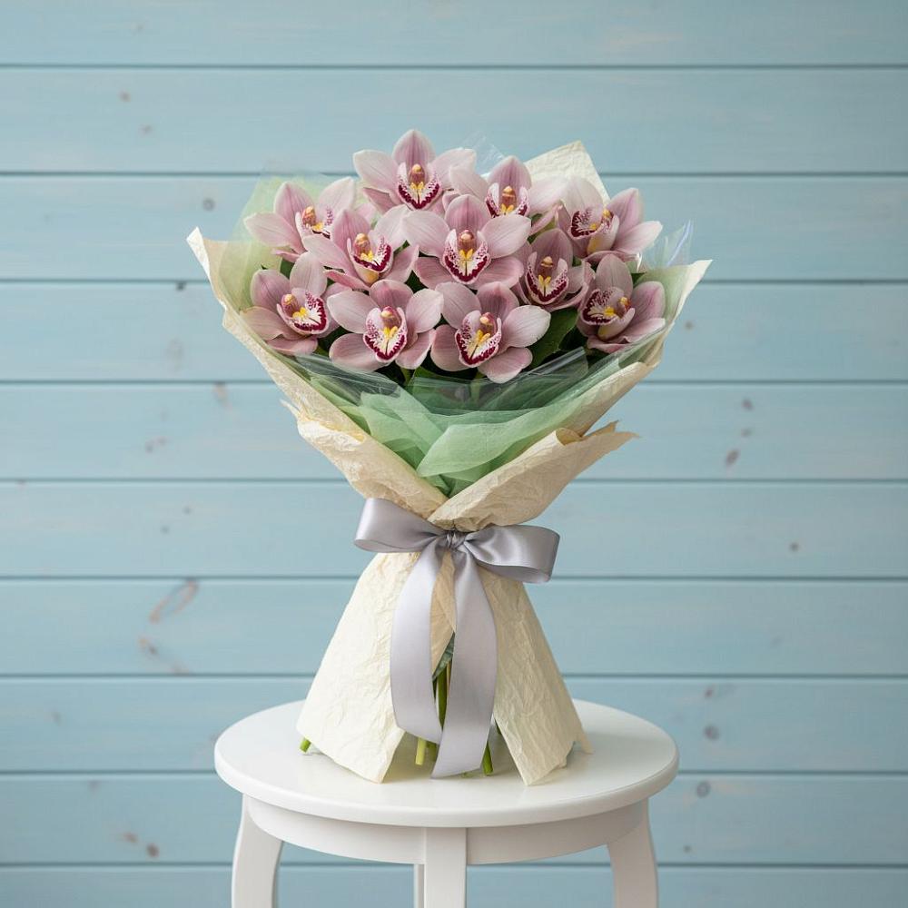 Букет цветов из: Орхидеи и Розы в Новоселицком