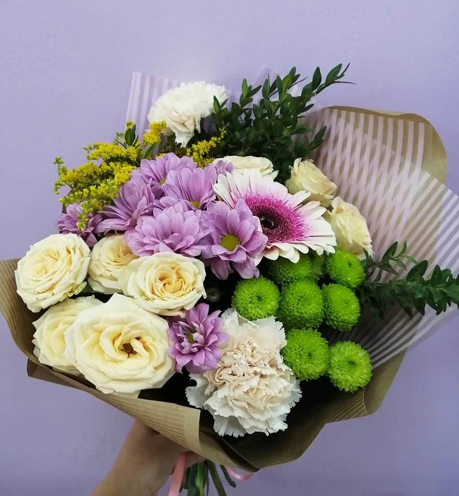 Букет цветов из: Хризантемы, Розы, Гвоздики и Герберы в Новоселицком