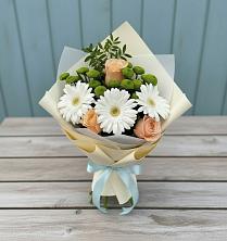 Букет цветов из:  Герберы, Розы и Хризантемы в Новоселицком