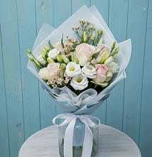 Букет цветов из:  Розы и Лизиантусы в Новоселицком