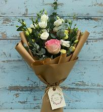 Букет цветов из:  Розы и Лизиантусы в Новоселицком