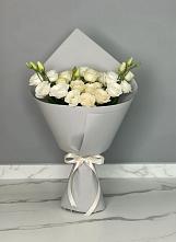 Букет цветов из:  Розы и Лизиантусы в Новоселицком